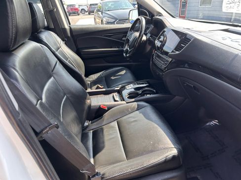 Used 2019 Honda Pilot Touring image 31