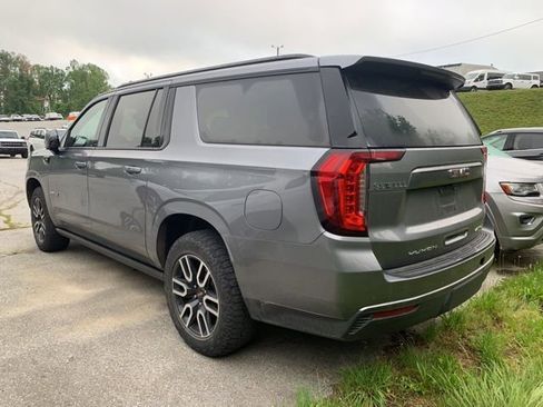 Used 2021 GMC Yukon XL AT4 w/ AT4 Premium Plus Package AWD/4WD image 5