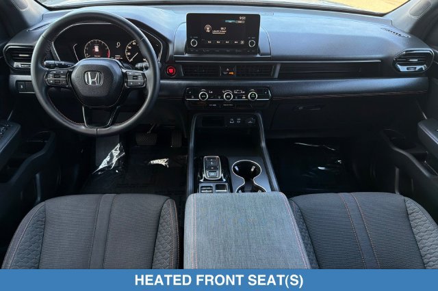 Certified 2025 Honda Pilot Sport image 15