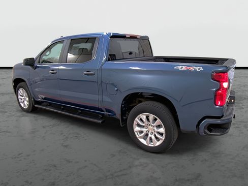 Used 2024 Chevrolet Silverado 1500 Custom AWD/4WD image 2
