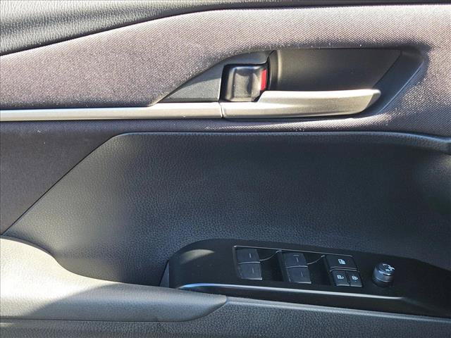Used 2025 Toyota Camry LE w/ Convenience Package FWD image 5