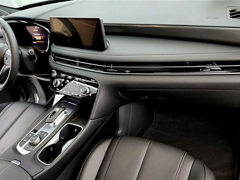 Used 2025 INFINITI QX60 Luxe w/ Black Edition image 28