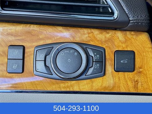 Used 2013 Lincoln MKX Base image 10