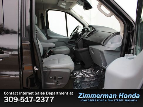 Used 2017 Ford Transit 150 XLT image 18