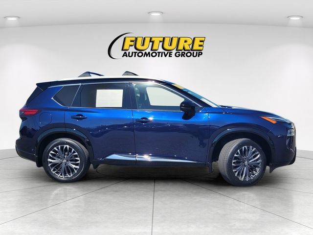 Certified 2025 Nissan Rogue Platinum AWD/4WD image 3