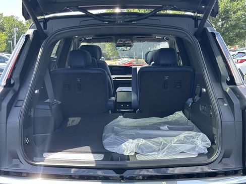 New 2026 Cadillac Vistiq Premium Luxury AWD/4WD image 12