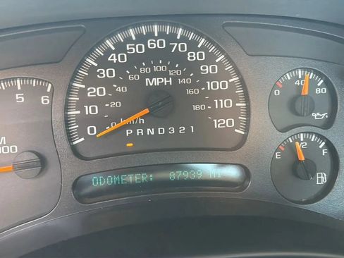 Used 2006 Chevrolet Silverado 1500 W/T RWD image 8