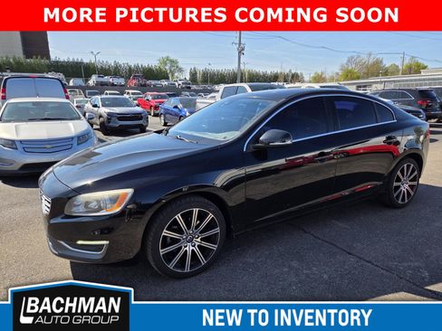 Used 2018 Volvo S60 T5 Inscription image 4