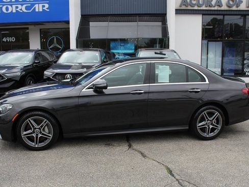 Certified 2022 Mercedes-Benz E 350 4MATIC Sedan image 1