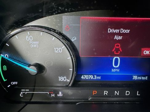 Used 2022 Ford Escape SEL image 19