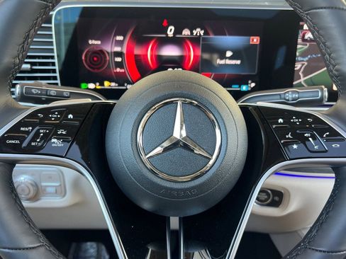 Used 2025 Mercedes-Benz GLE 350 4MATIC image 15