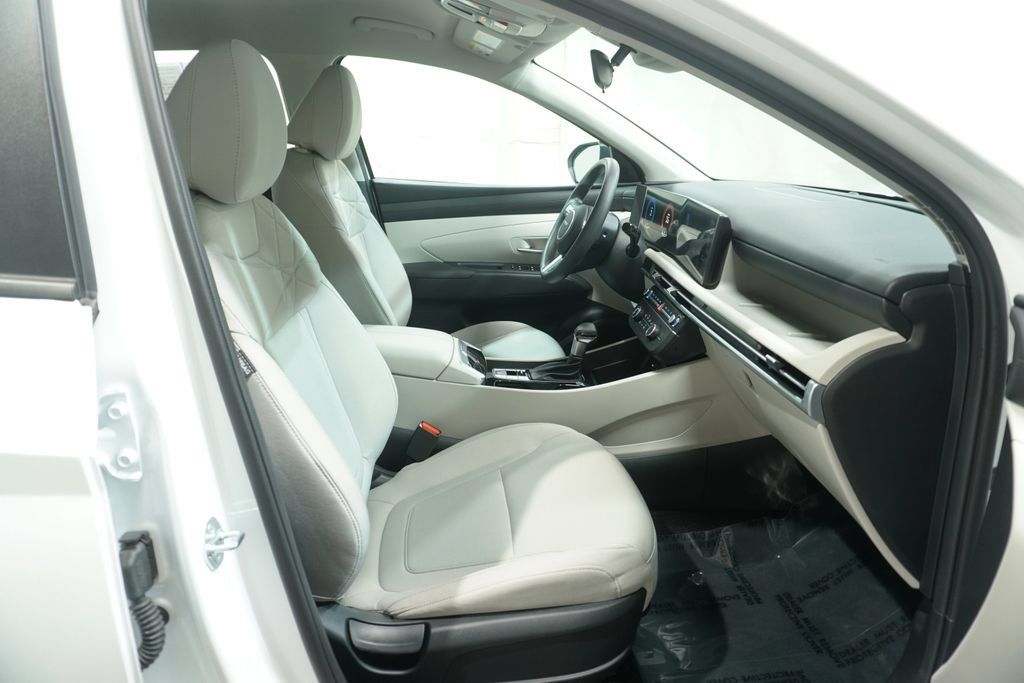 Certified 2026 Hyundai Tucson SE AWD/4WD image 13