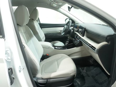 Certified 2026 Hyundai Tucson SE AWD/4WD image 13