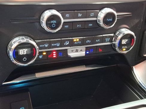 Used 2021 Ford F150 Lariat w/ Equipment Group 502A High image 16