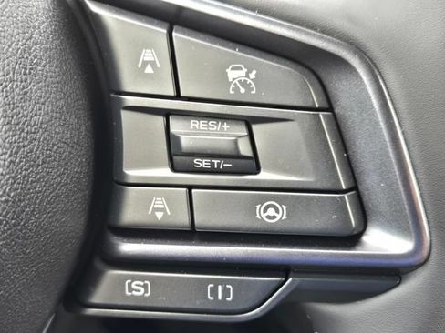Used 2025 Subaru Forester Limited AWD/4WD image 17