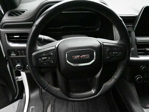 Used 2022 GMC Yukon XL AT4 AWD/4WD image 12
