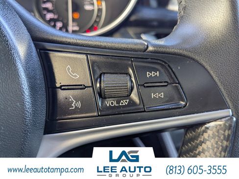 Used 2019 Alfa Romeo Stelvio image 26