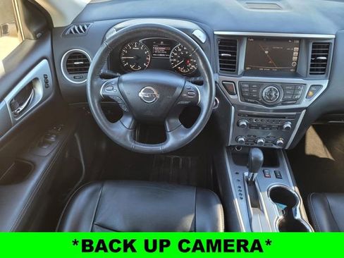 Used 2020 Nissan Pathfinder SL image 12