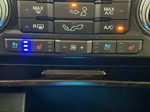 Used 2019 Ford F150 Limited w/ Trailer Tow Package image 25