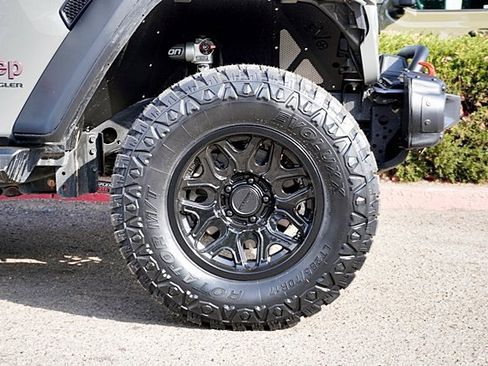 Certified 2022 Jeep Wrangler Rubicon w/ Steel Bumper Group image 9