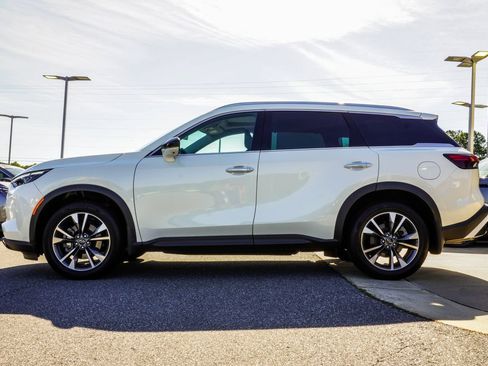 Certified 2025 INFINITI QX60 Luxe w/ Lighting Package (N94) FWD image 9