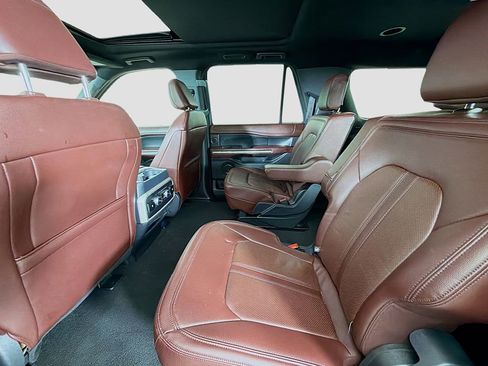 Used 2024 Ford Expedition Max Limited image 28