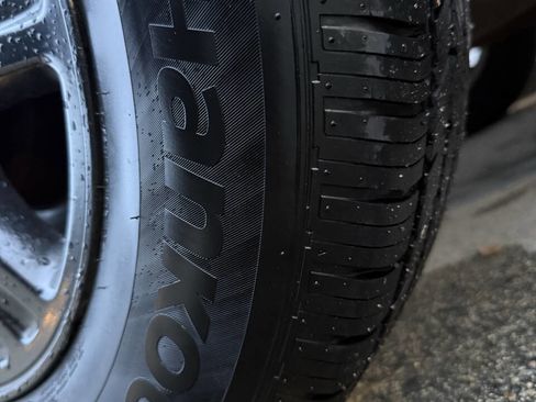 Used 2007 Toyota Highlander 4WD V6 w/ 3rd Row image 33