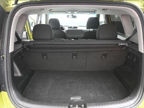 Used 2018 Kia Soul + FWD image 23
