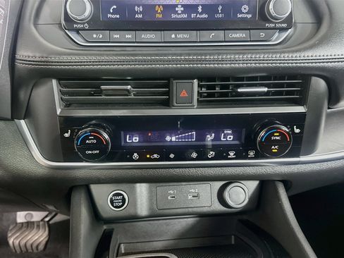 Used 2023 Nissan Rogue SV w/ SV Premium B Package FWD image 23