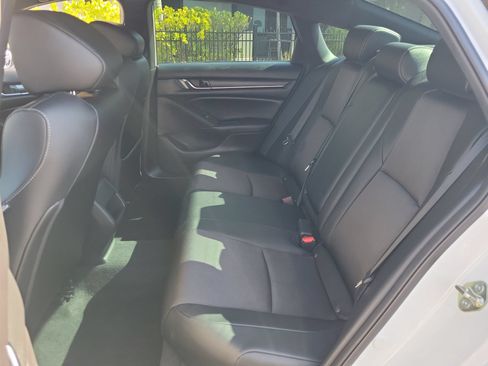 Used 2019 Honda Accord Sport image 17