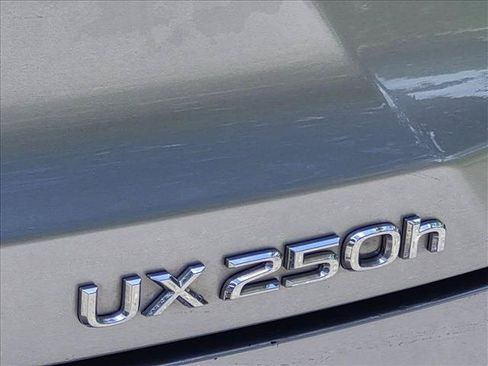 Used 2023 Lexus UX 250h FWD w/ Accessory Package (Z1) image 18