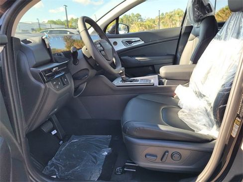 New 2026 Kia Sportage SX image 6