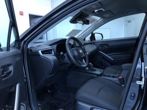 Certified 2026 Toyota Corolla Cross LE FWD image 10