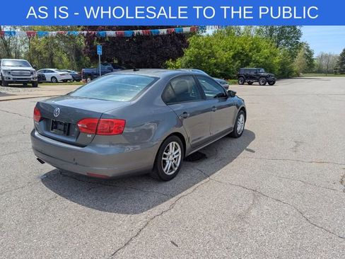 Used 2014 Volkswagen Jetta SE FWD image 3