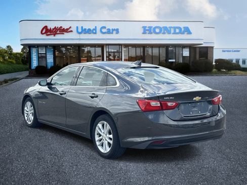 Used 2018 Chevrolet Malibu LT w/ LPO, Convenience Package 2 image 3