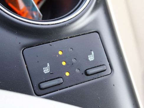 Used 2019 Toyota Camry XLE image 38