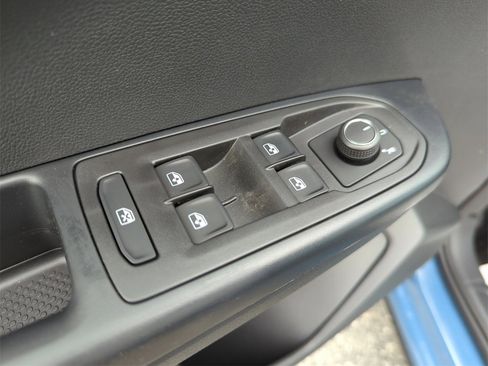 New 2026 Volkswagen Taos S image 29