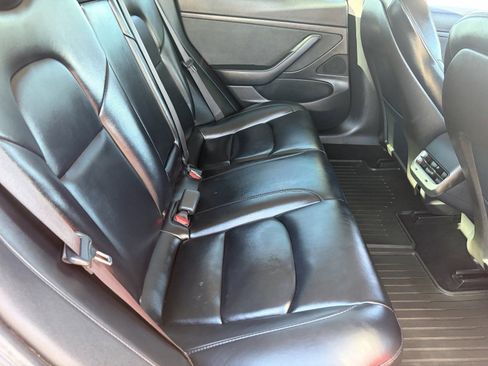 Used 2020 Tesla Model 3 Standard Range image 14