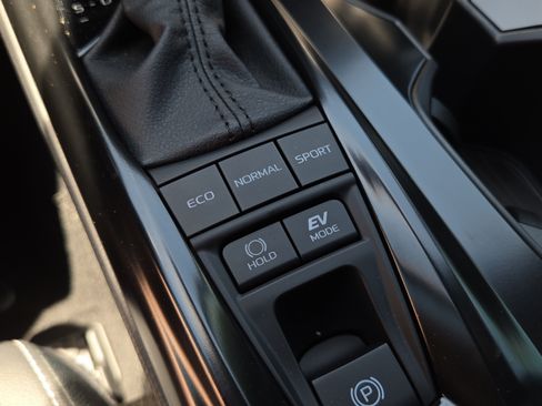 Certified 2026 Toyota Camry SE FWD image 20