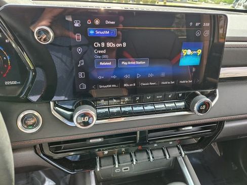 Used 2024 Chevrolet Colorado Z71 w/ Z71 Convenience Package 2 image 31