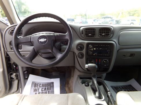 Used 2005 Chevrolet TrailBlazer EXT LS image 5