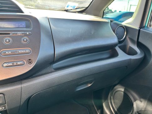 Used 2013 Honda Fit Sport image 23