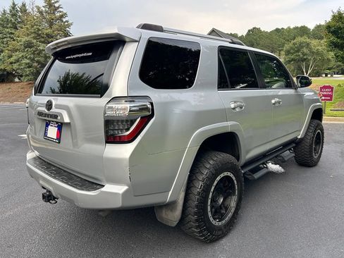 Used 2019 Toyota 4Runner SR5 Premium AWD/4WD image 19