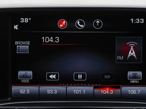 Used 2015 GMC Sierra 1500 SLE image 32