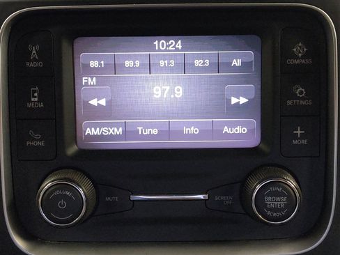 Used 2021 RAM 1500 Classic SLT RWD image 25