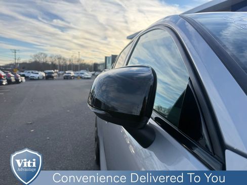 Certified 2023 Volvo C40 P8 Recharge Ultimate image 10