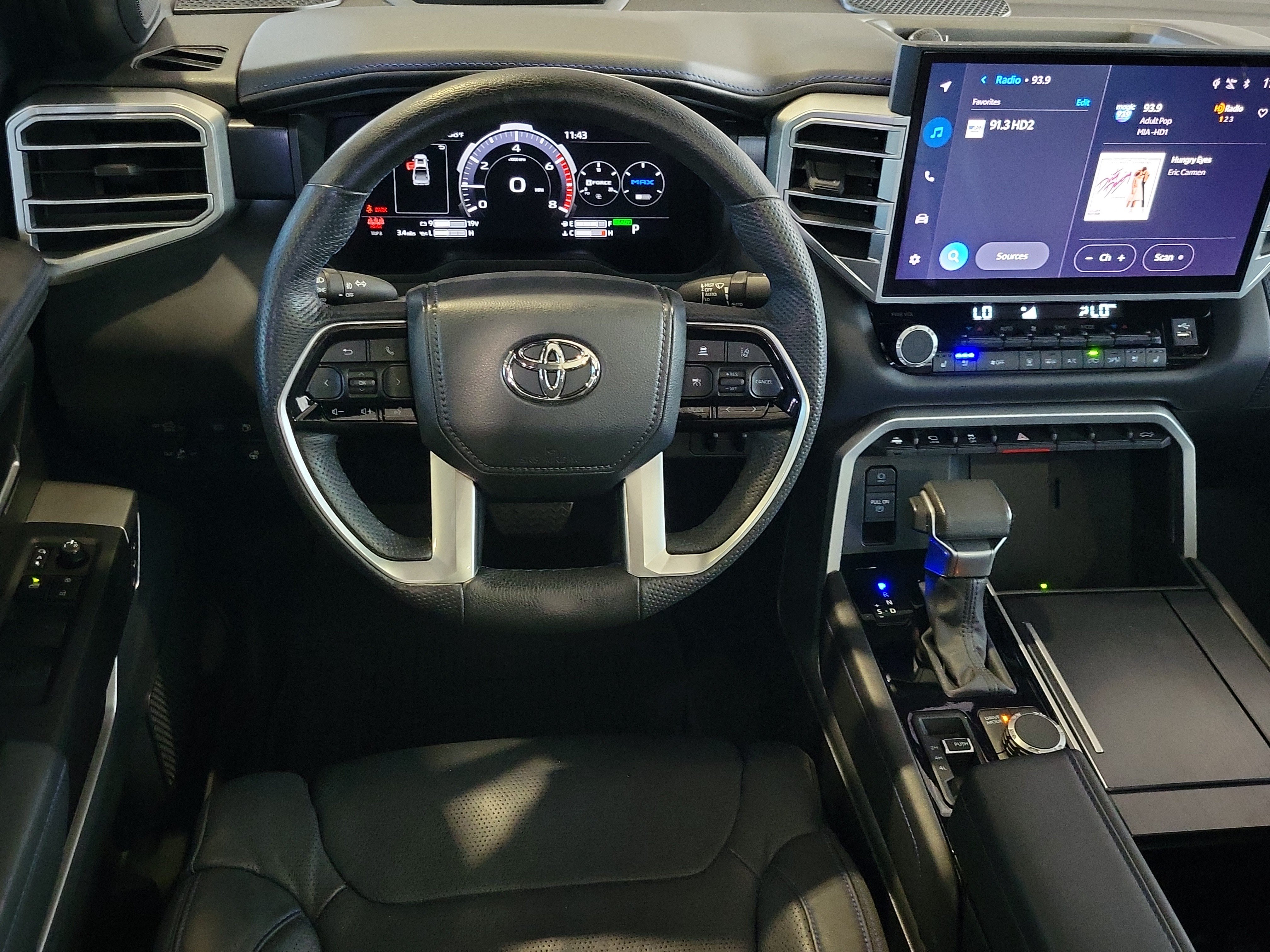 Used 2025 Toyota Tundra Platinum AWD/4WD image 13