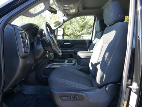 Certified 2022 Chevrolet Silverado 2500 LT w/ Convenience Package image 15