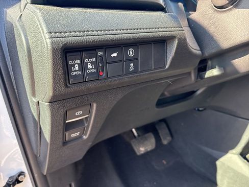 Used 2024 Honda Odyssey EX-L image 20
