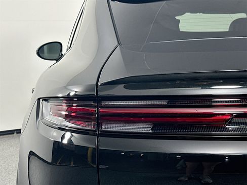 New 2026 Porsche Cayenne E-Hybrid Coupe image 16